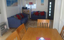 Dalton Cottage - Geraldton Accommodation 0