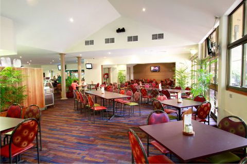 The Reef Gateway Hotel Motel - Geraldton Accommodation 2