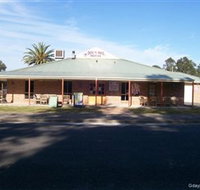 Dog N Bull - Geraldton Accommodation