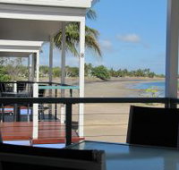 Tropical Beach Caravan Park - Geraldton Accommodation