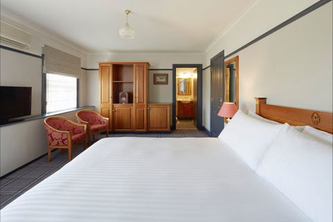 Brassey Hotel - Geraldton Accommodation 5