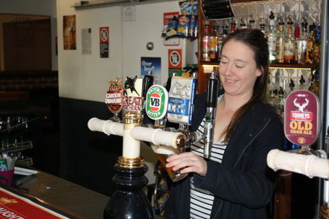 Criterion Hotel Crookwell - Geraldton Accommodation 3