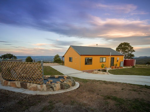 Majestic View Cottages - Geraldton Accommodation 0