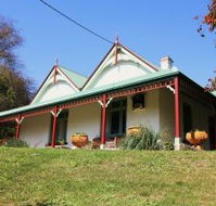 Ravenscroft and The Cottage - Geraldton Accommodation
