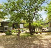 Red Tractor Retreat - Geraldton Accommodation