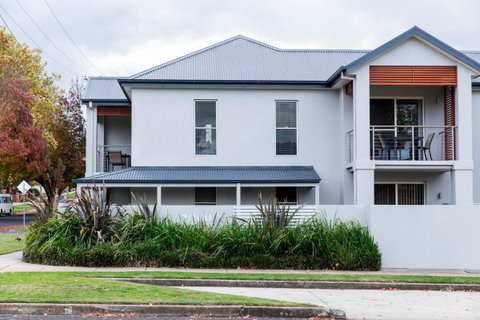 Stay Bathurst - Geraldton Accommodation 1