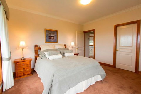 Stay Bathurst - Geraldton Accommodation 4