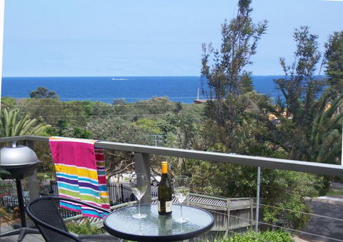 Avalon Seashells - Geraldton Accommodation 0
