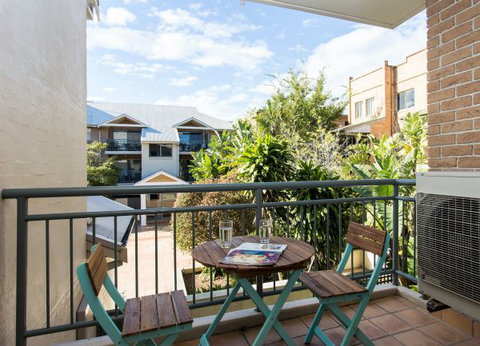 Designer Style - Geraldton Accommodation 24