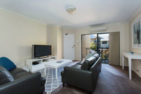 Designer Style - Geraldton Accommodation 25