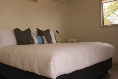 Cooper's Country Lodge - Geraldton Accommodation 0