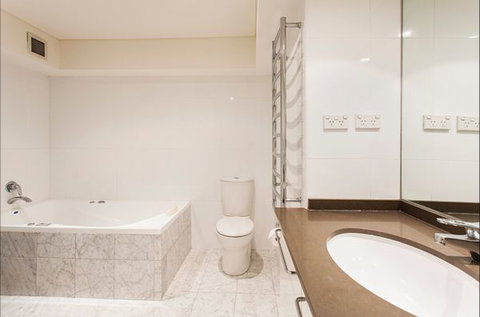 Designer Style - Geraldton Accommodation 54