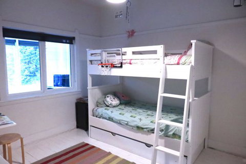 Designer Style - Geraldton Accommodation 13