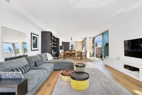 Designer Style - Geraldton Accommodation 16