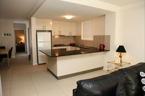 Apartments On-The-Park: Prince - Geraldton Accommodation 0