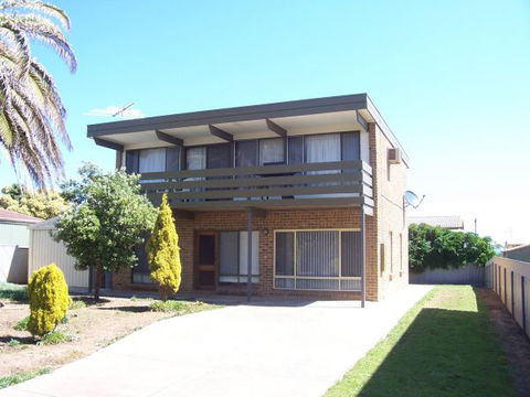 Century 21 SouthCoast: Silver Sands - Geraldton Accommodation 0