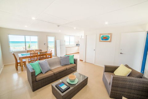 Mackerel Islands - Geraldton Accommodation 3