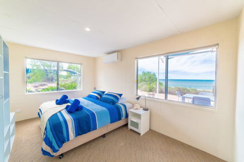 Mackerel Islands - Geraldton Accommodation 4