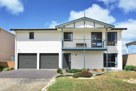 Ambergris - Geraldton Accommodation 0