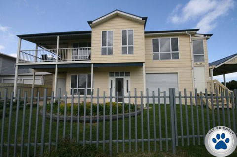LJ Hooker Goolwa Holiday Rentals - 42 Underwood Avenue, Goolwa Beach - Geraldton Accommodation 4