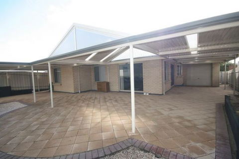 LJ Hooker Goolwa Holiday Rentals - 42 Underwood Avenue, Goolwa Beach - Geraldton Accommodation 23