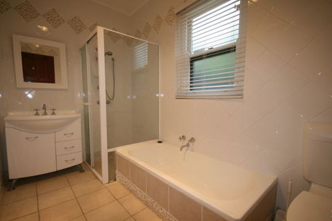 LJ Hooker Goolwa Holiday Rentals - 42 Underwood Avenue, Goolwa Beach - Geraldton Accommodation 26