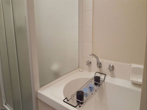 The Gums - Geraldton Accommodation 7