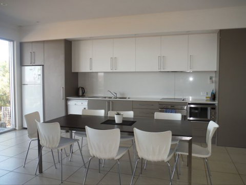 Number 99B - Geraldton Accommodation 0