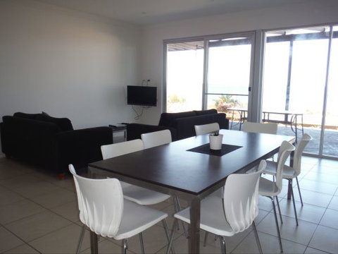 Number 99B - Geraldton Accommodation 1