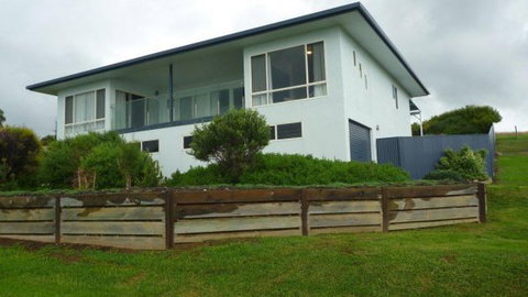Somersea House - Geraldton Accommodation 0