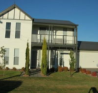 Annies Beach House - Geraldton Accommodation