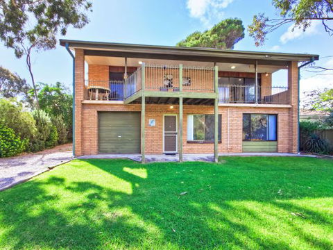 Century 21 SouthCoast: Burrangarra - Geraldton Accommodation 0