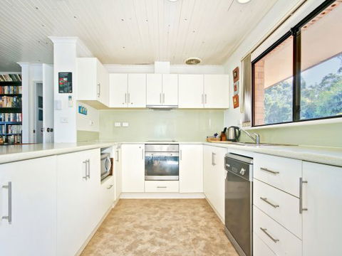Century 21 SouthCoast: Burrangarra - Geraldton Accommodation 1