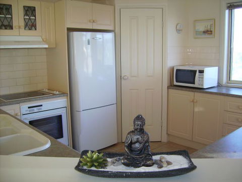 Century 21 SouthCoast: Hayman - Geraldton Accommodation 2