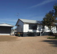 Decked Out - Geraldton Accommodation
