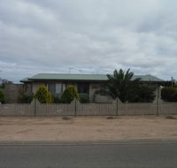 Shore is Nice - Geraldton Accommodation