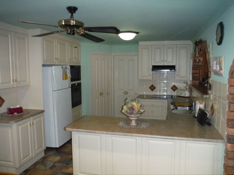 Shore Is Nice - Geraldton Accommodation 3