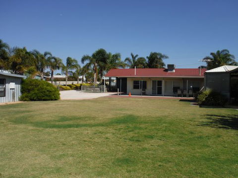 The Palms - Geraldton Accommodation 0