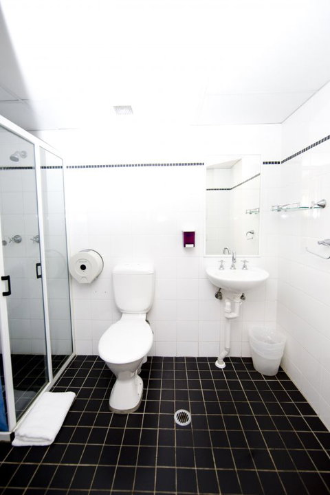 Big Hostel - Geraldton Accommodation 2