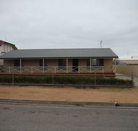 Lawhill Lodge - Geraldton Accommodation