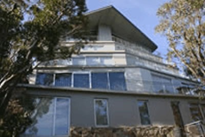 Alpine Holiday Rentals - Geraldton Accommodation 3