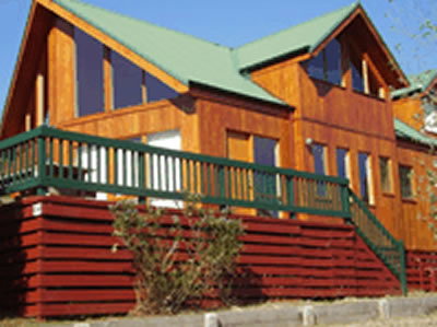 Alpine Holiday Rentals - Geraldton Accommodation 4