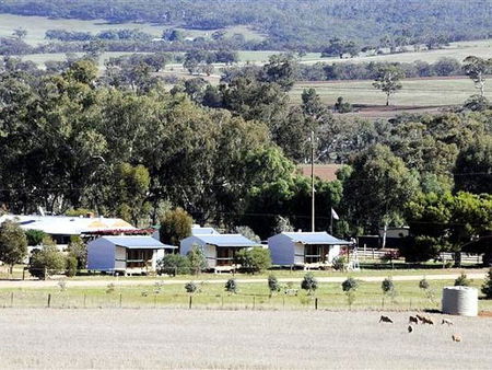 Stone Hut SA Geraldton Accommodation