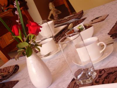 Wine & Roses Bed & Breakfast - Geraldton Accommodation 4