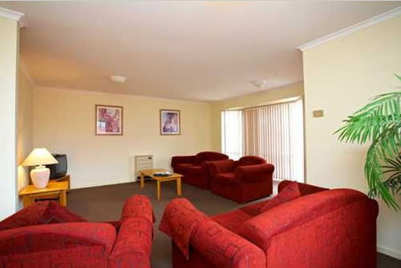 Quest Trinity House - Geraldton Accommodation 2