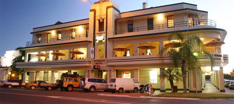 Renmark Hotel/Motel & Function Centre - Geraldton Accommodation 3