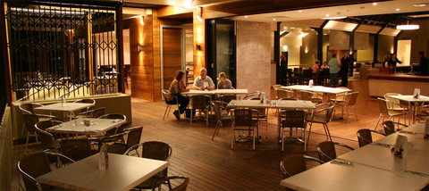 Renmark Hotel/Motel & Function Centre - Geraldton Accommodation 6