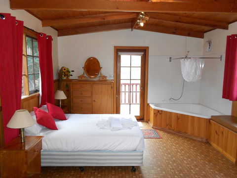 Eastcoast Central Watersedge Resort - Geraldton Accommodation 2