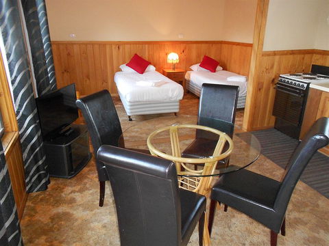 Eastcoast Central Watersedge Resort - Geraldton Accommodation 3