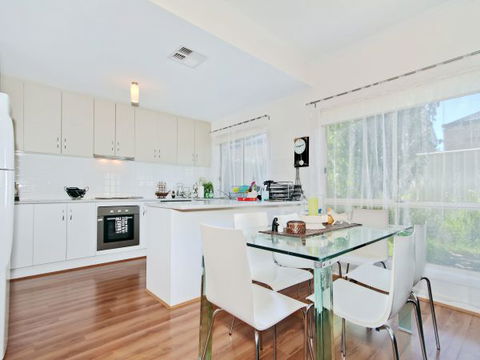 Century 21 SouthCoast: The Residence - Geraldton Accommodation 1